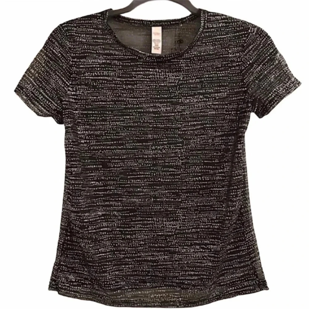 𝅺VICTORIA’S‎ Secret Sheer Top. NWT